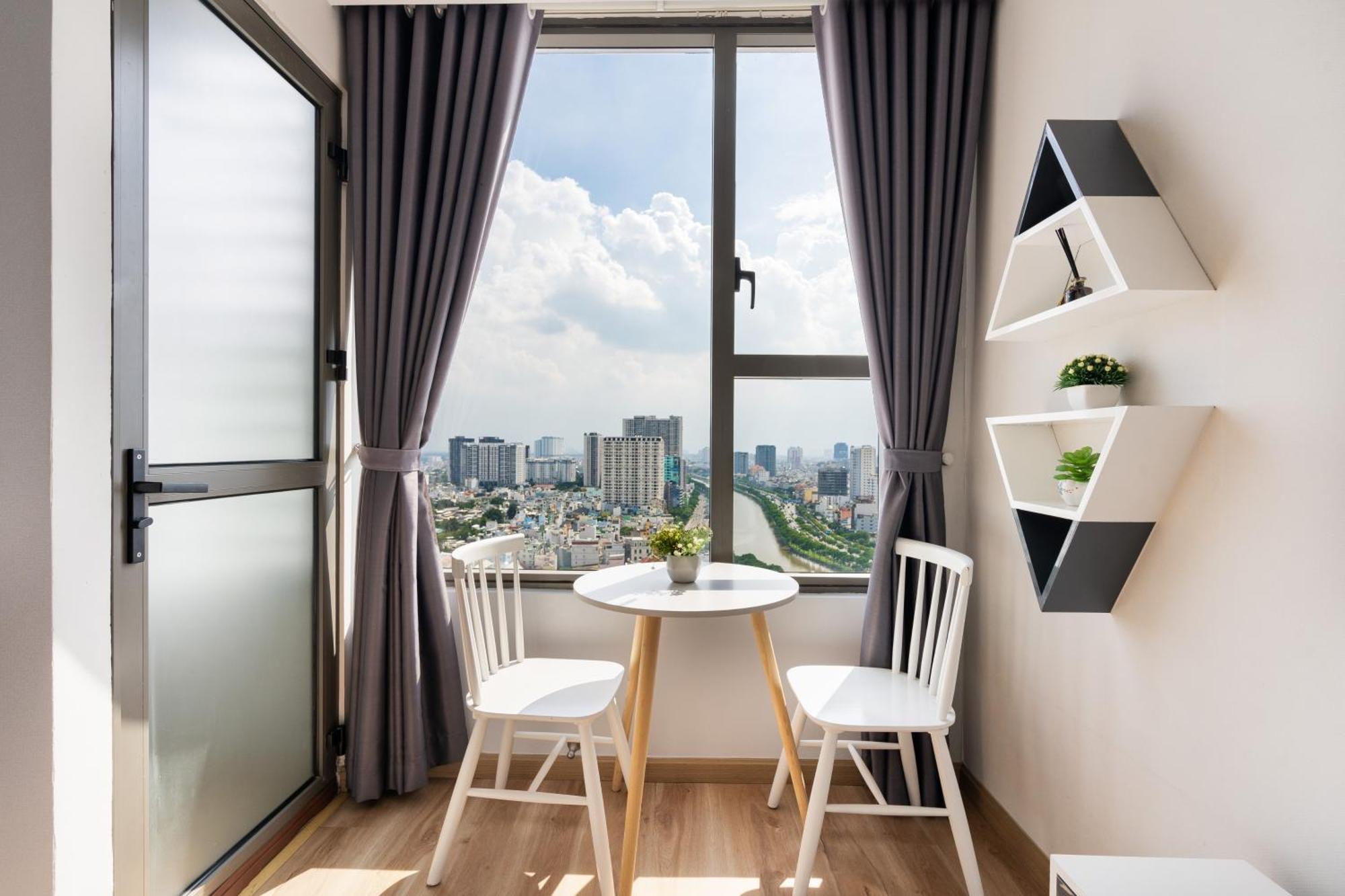 Miredu Apartment - In Cbd Хошимин Экстерьер фото
